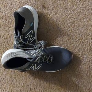NEW BALANCE SNEAKS